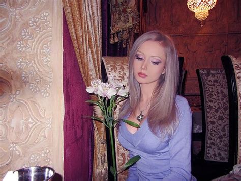 ネット騒然！ロシアに現れた ”人形のような美女” の恥ずかしい画像が流出 ポッカキット