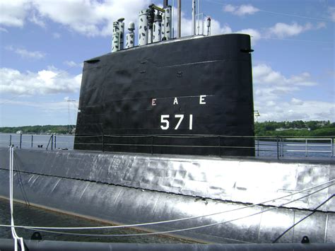 the first ssn uss nautilus ssn 571 [2593 x 1944][oc] warshipporn