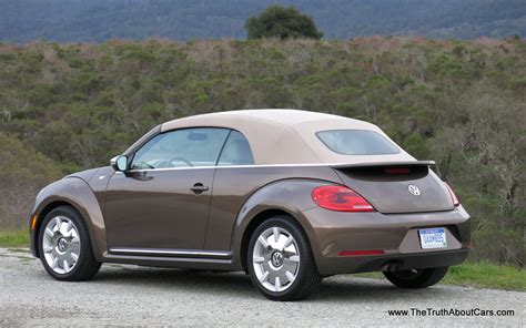 review  volkswagen beetle convertible video  truth  cars