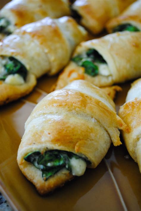 cheesy spinach crescent rolls cookn  fun food recipes dessert
