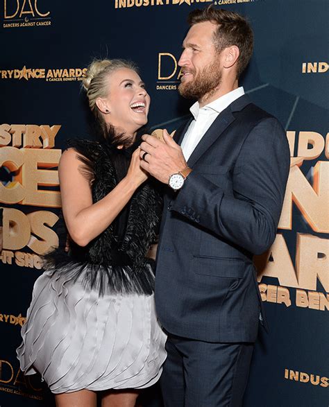 Julianne Hough And Brooks Laich Kiss After She Says She’s