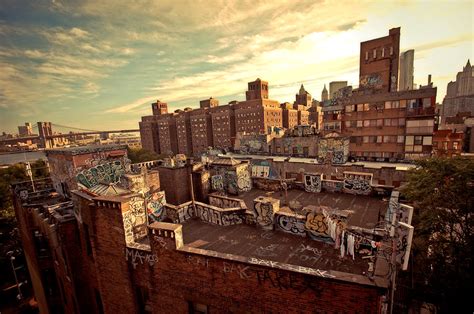 Chinatown Rooftop Graffiti And The Brooklyn Bridge New