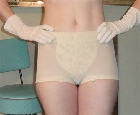 Vintage Vanity Fair Firm Contril Panty Girdle Brief W Garter Loops