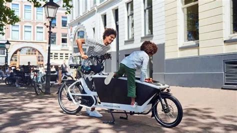 urban arrow updates  family cargo electric bikes