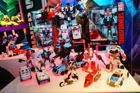 Dsc06407 Transformers Combiner Wars Protectobots At Toy