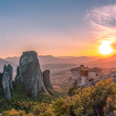 meteora greece holidays travel guide discover greece