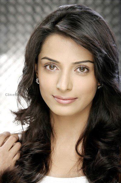 Pooja Sharma Height Weight Age Bio Affairs And More