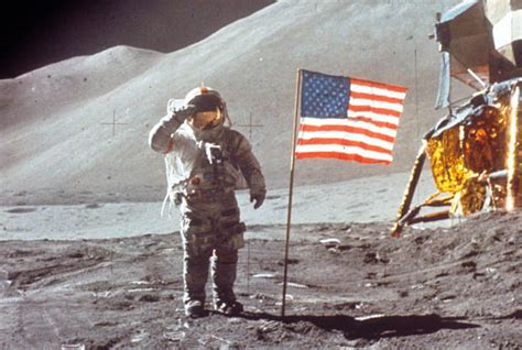 moon landings film shows stanley kubrick admitting he filmed moon