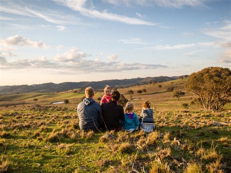 family farm stays    kids close  nature travel insider
