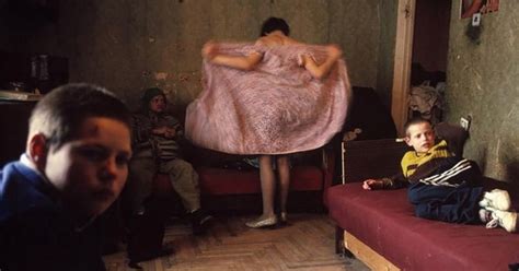 50 rarely seen photos of russia in the 90 s show its