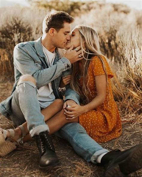 23 Creative And Romantic Couple Photo Ideas Fancy Ideas About