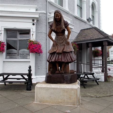 Alice In Wonderland Statue Llandudno All You Need To Know Before You Go
