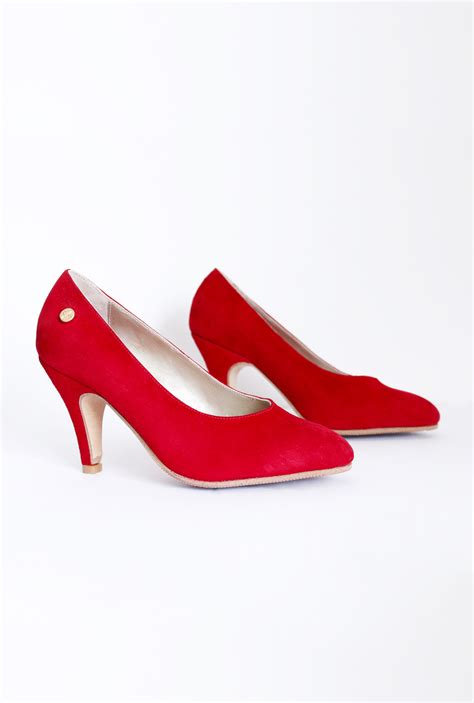 red suede pumps  small size small shoes  cristina correia