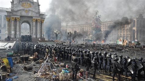 kiev   war zone  chaos continues  ukraine mpr news
