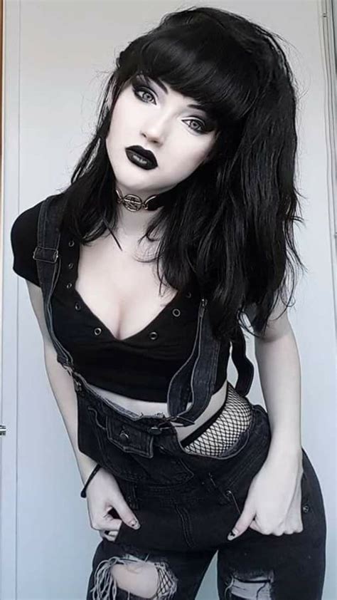 Pin By Greywolf On Gothic Angels Cute Goth Girl Goth Beauty Hot
