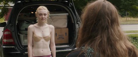 Dakota Fanning Nude Pics Página 1