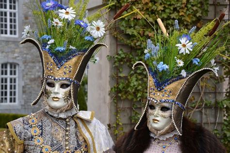 famous celebration  venice carnival    italy