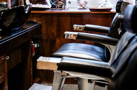spa  barber  alfred dunhill  london dunhill  store