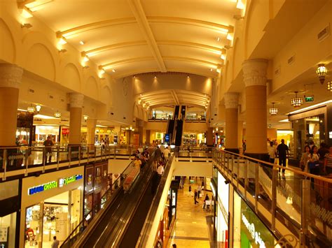 enjoy  exceptional shopping experience  dubai dubai blog