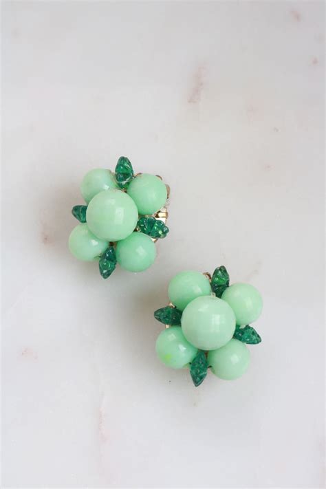 Vintage Hong Kong Green Clip On Earrings Etsy Clip On Earrings