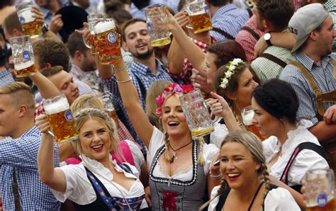 oktoberfest 2015 photo gallery world s largest beer festival kicks off