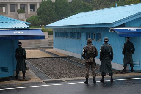 dmz   seoul visit  border  south korea north korea