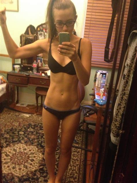 skinny teen legs selfie