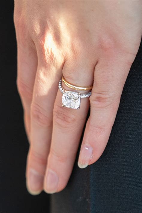 Dazzling Celebrity Engagement Rings To Be Inspired By Mixed Metal