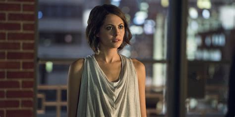 Arrow Season 5 Thea Will Become Oliver S Chief Of Staff