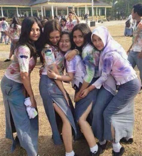 Gila Foto Siswa Lulusan Sma Ini Membuat Nafsu Para Pria