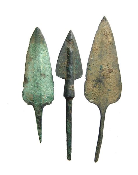 sold price  lot    eastern bronze arrow points december     pst