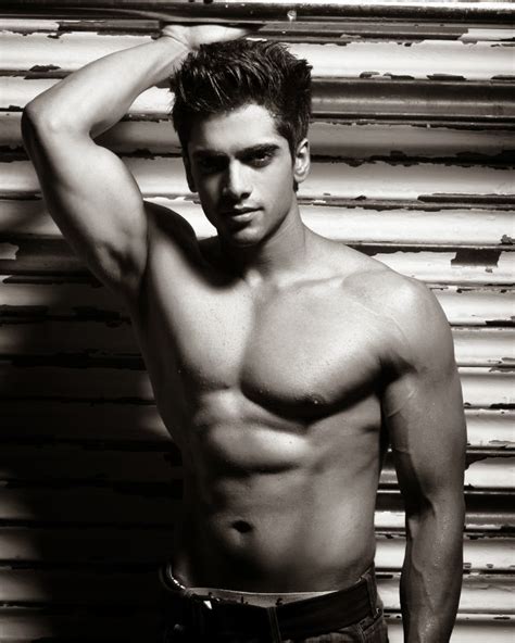 hot body shirtless indian bollywood model and actor aakash