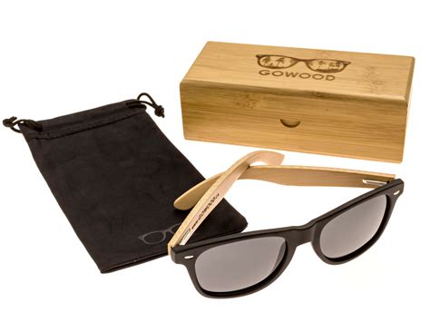 classic wayfarer sunglasses in black with wood legs go wood
