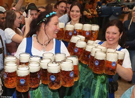 how to tips on surviving oktoberfest in munich germany 2020