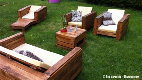 bricolage creer du mobilier de jardin avec des palettes en bois salon de jardin palettes