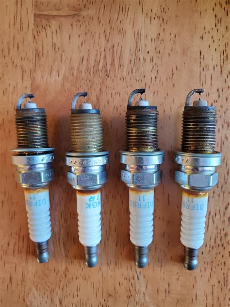 hows  condition   spark plugs  engine based   color    miles