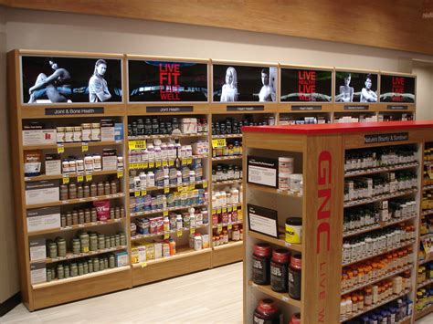 improve visual merchandising  essential  practices