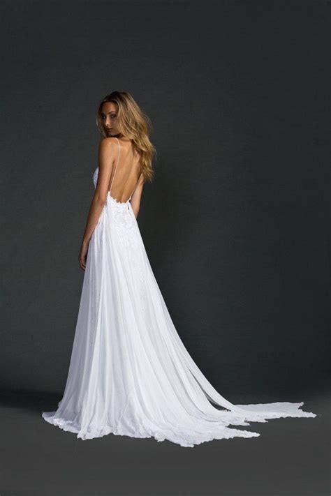 backless wedding dresses with sexy details modwedding