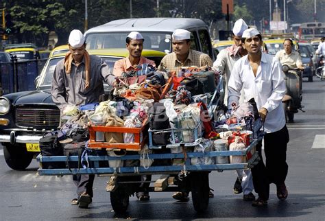 弁当配達ビジネス「100万回に1回の奇跡」 インド 写真1枚 国際ニュース：afpbb news