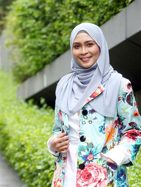 showbiz singer siti nordiana says no to married men new straits times malaysia general