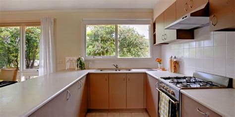 gambar jendela dapur minimalis aman rumah impian