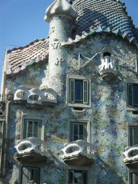 gaudi architecture images  pinterest barcelona spain antoni gaudi  destinations