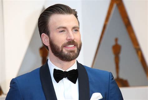 Chris Evans Says He Wants To Be A Dad So Let Us All Sigh In Longing