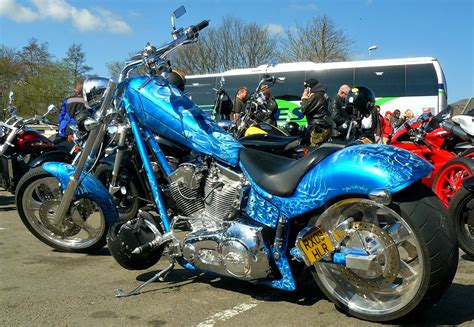 harley davidson  side view   harley   abergav charles dawson flickr