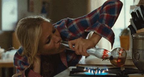 Cameron Diaz Smoking  Find And Share On Giphy