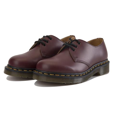 dr martens unisex  cherry red smooth oxfords