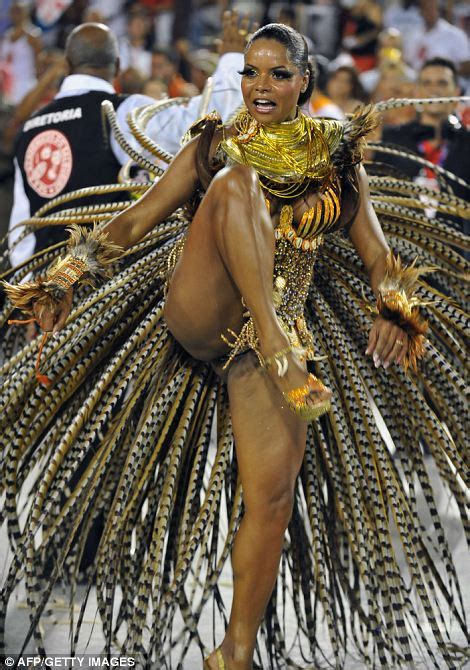 Hot Blog Post 2013 Rio Carnival Photos