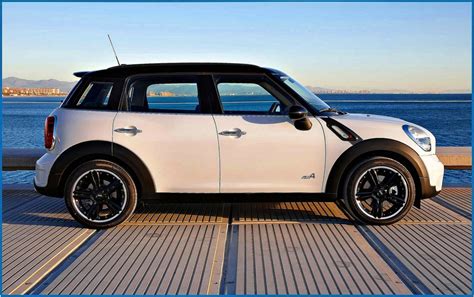 mini cooper countryman screensaver download free