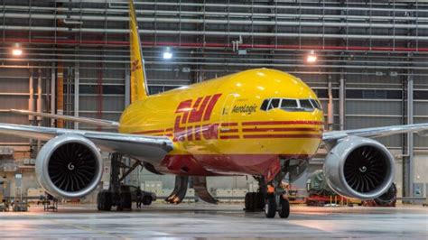 dhl express continues  strengthen  global aviation network   purchase