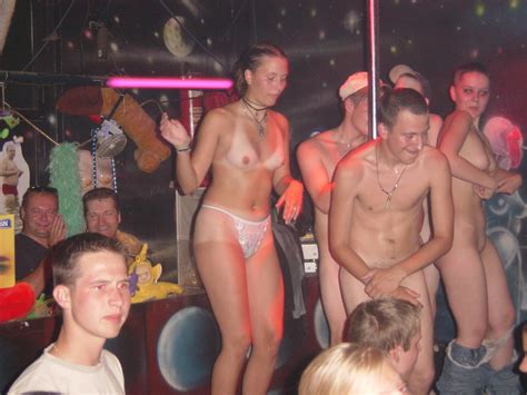 us hot teen strip dancing tubezzz porn photos